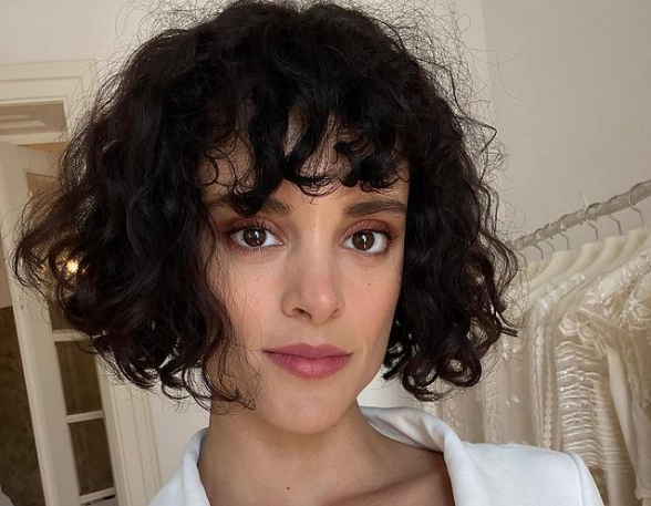 Imagine Stire Actriţa Diana Sar, dezvăluiri neaşteptate despre prima ei scenă de amor: „Partenerul meu m-a făcut să mă simt foarte bine” | 2review.ro
