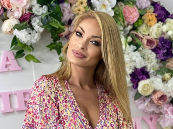 Imagine Stire La ce aliment nu poate renunţa Valentina Pelinel. Soţia lui Cristi Borcea face sacrificii pentru a-și menţine silueta | 2review.ro