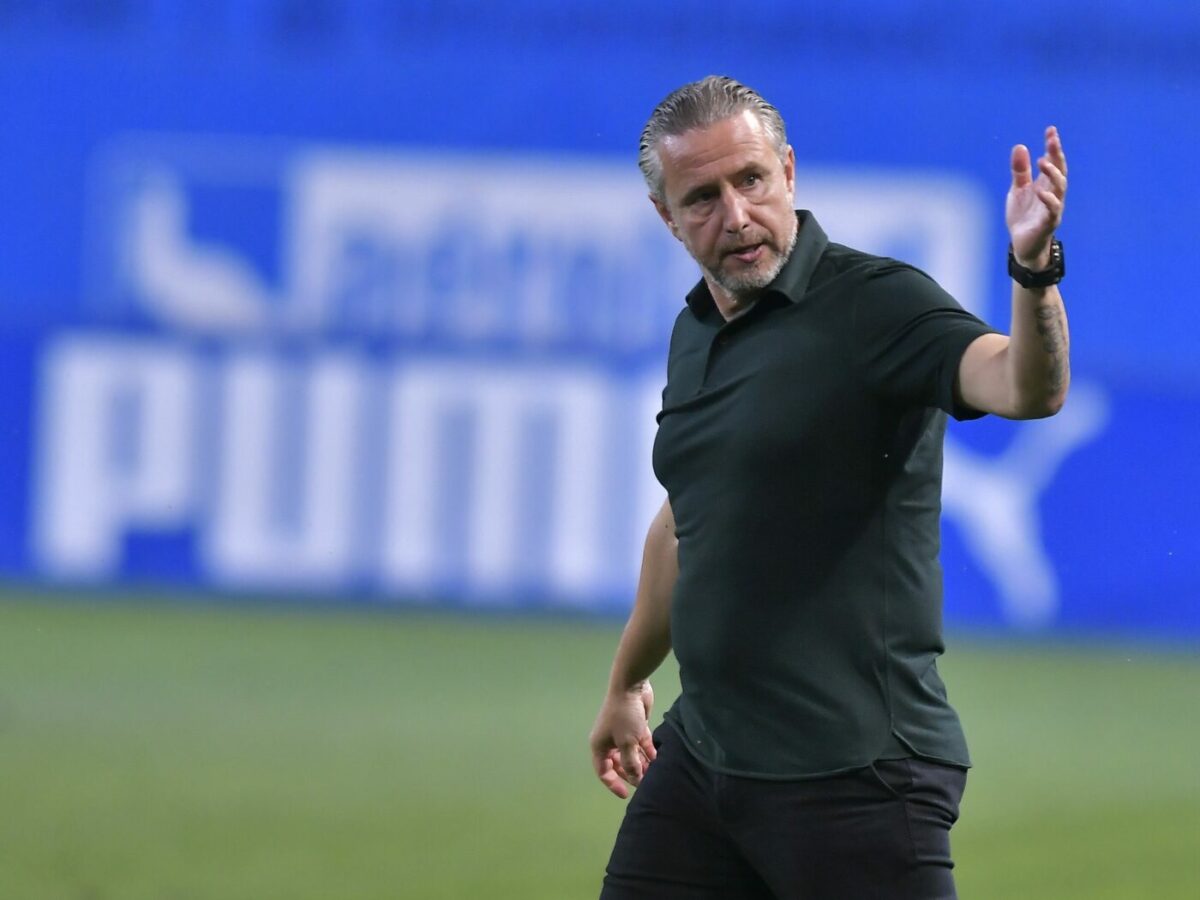 Imagine Stire Laurențiu Reghecampf în vizorul poliției! Antrenorul ar risca până la 5 ani de închisoare | 2review.ro