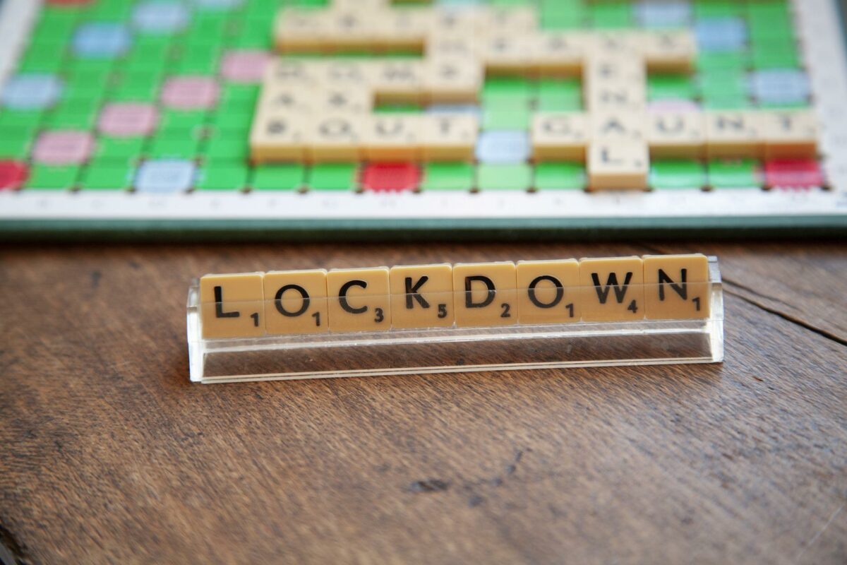 Un oraș cu sute de mii de locuitori a intrat în lockdown! Autoritățile au băgat cetățenii în carantină, după ce a fost depistat un caz de Covid-19