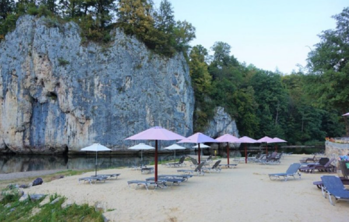 Imagine Stire Cea mai frumoasă plajă sălbatică din România. Nu știai că avem așa ceva în țară | 2review.ro