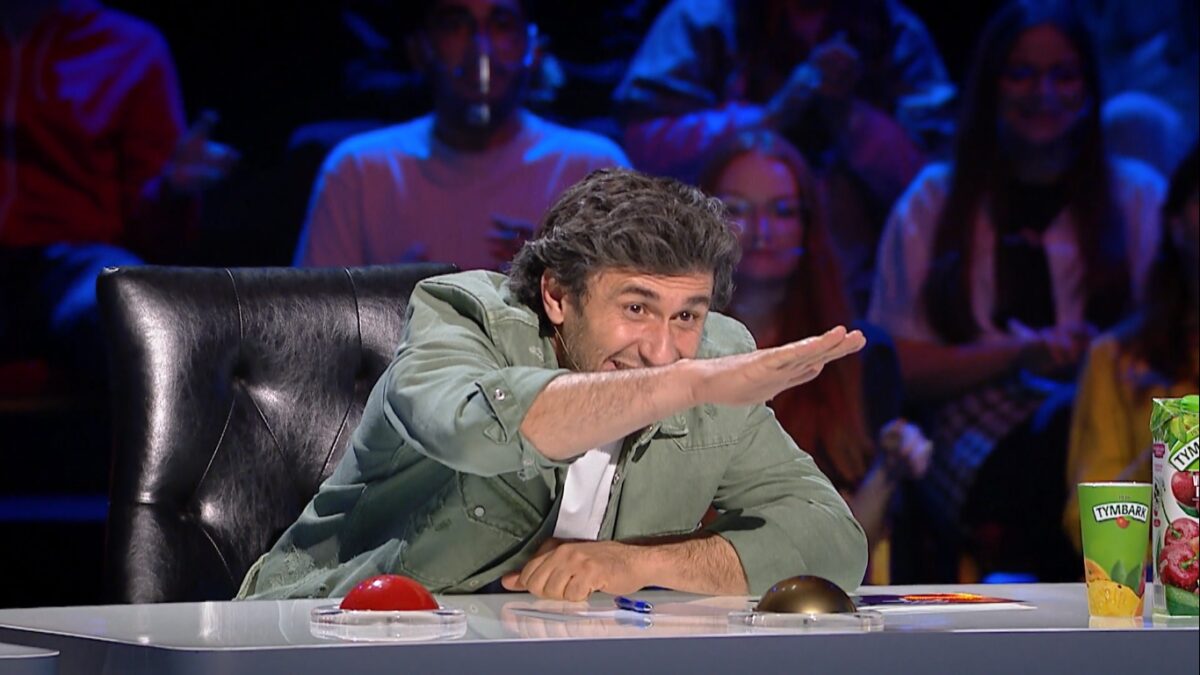 Imagine Stire Scandal la Românii au Talent! Băieţii de la Udi Team, golden buzz-ul lui Dragoş Bucur, descalificaţi de la Pro TV? | 2review.ro