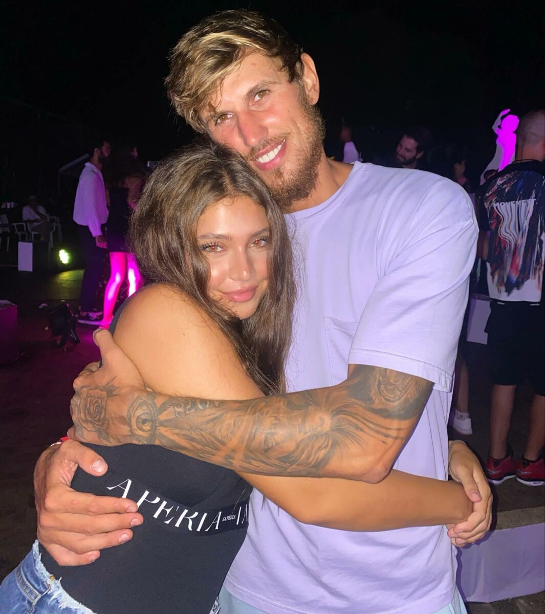 Elena Chiriac, îndrăgostită în secret de Alex Delea de la Survivor România?! Cătălin Zmărăndescu a dat-o de gol: “Are o pasiune pentru el”