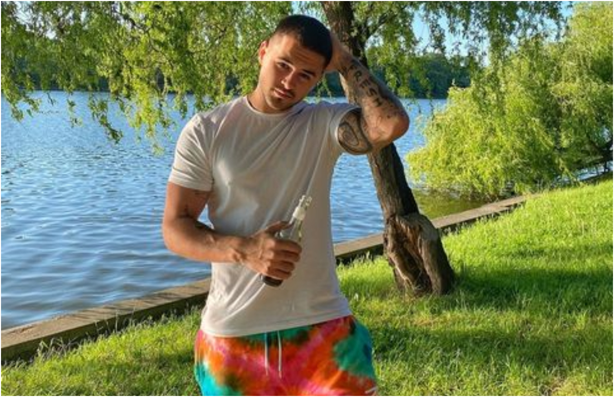 Imagine Stire Cuscrul Andreei Esca e Gianluca Vacchi de Moldova! Tatăl lui Mario Fresh a șocat toată plaja de la Mamaia cu… | 2review.ro