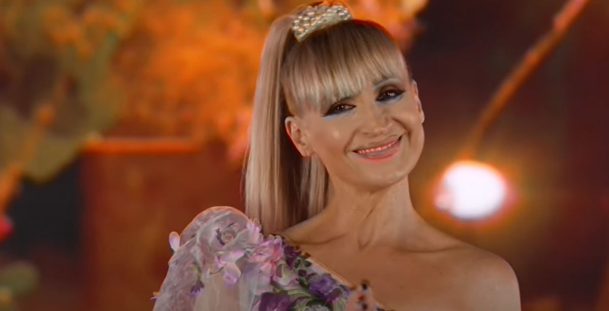 Simona Florescu a lansat melodia care unește inimi! Iubirea, dusă la superlativ în „Toată Dragostea Mea”