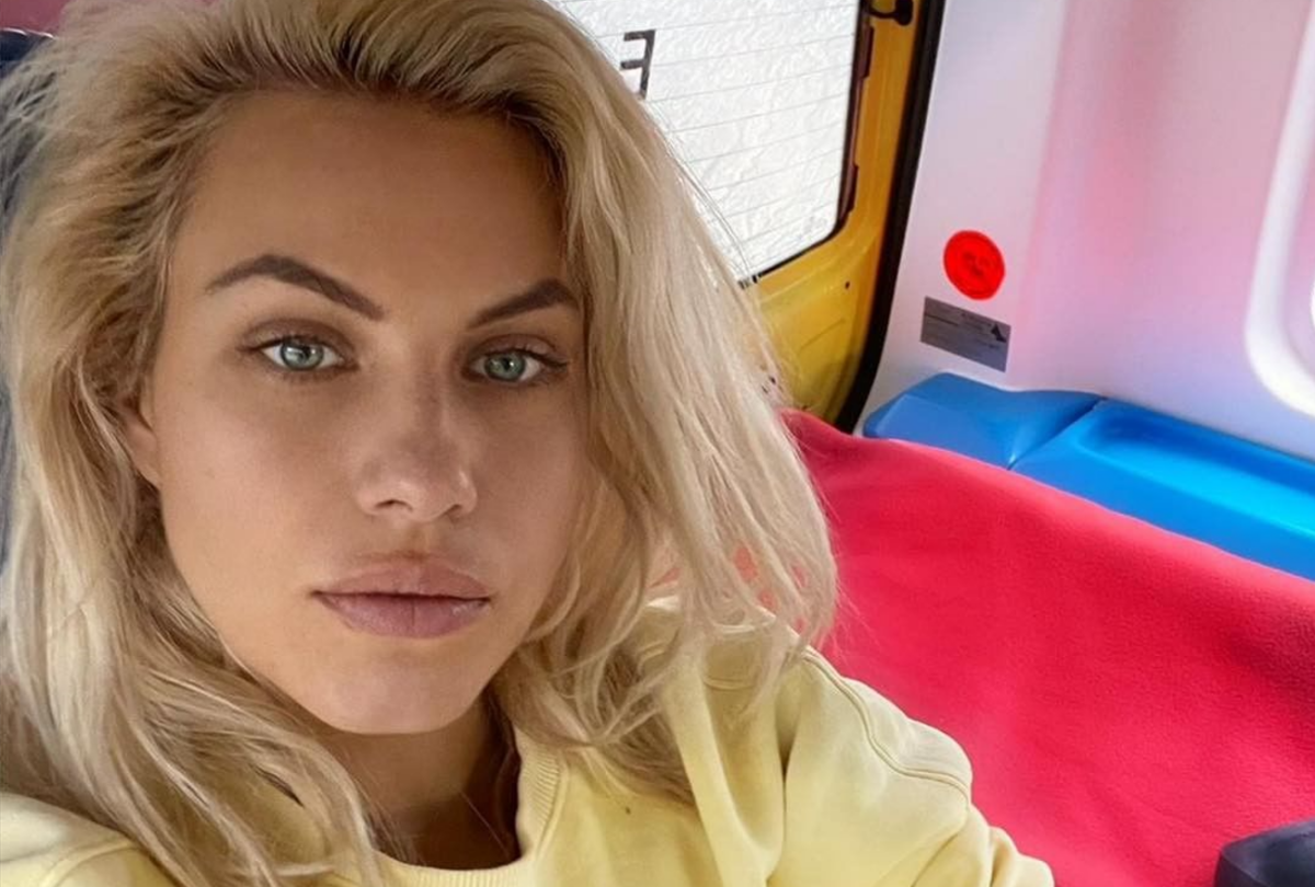 Imagine Stire Amna a trecut prin clipe de coşmar. Băieţelul artistei s-a pierdut în pădure: „Am făcut un atac de panică. Nu îl mai găseam” | 2review.ro