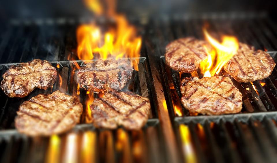 Este sau nu bine să consumi alimente la grătar? Care sunt, de fapt, cele sănătoase