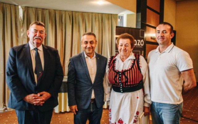 Interlop condamnat definitiv în România, în fotografii alături de un influent politician din guvernul lui Viktor Orban