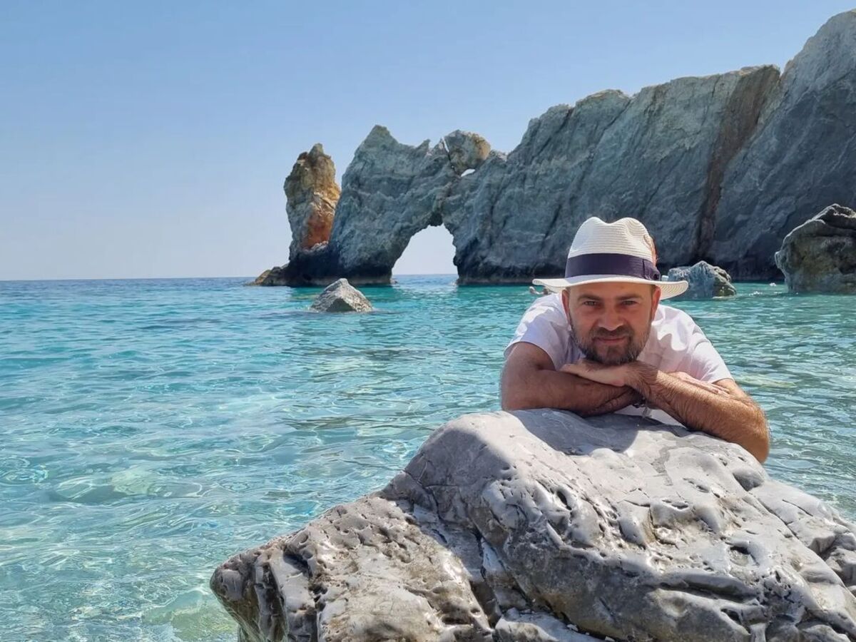 Cosmin Seleși refuză să meargă pe plajele din România: „Nu-mi permit să mă duc la mare la noi”