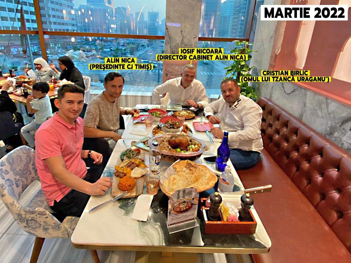 Caraghioși la masă: Președintele CJ Nica, șeful de cabinet Nicoară, Birlic și un băiețel în roz mănâncă la Dubai, înainte de întrevederea cu șeicul. Foto realizată în martie, la Dubai