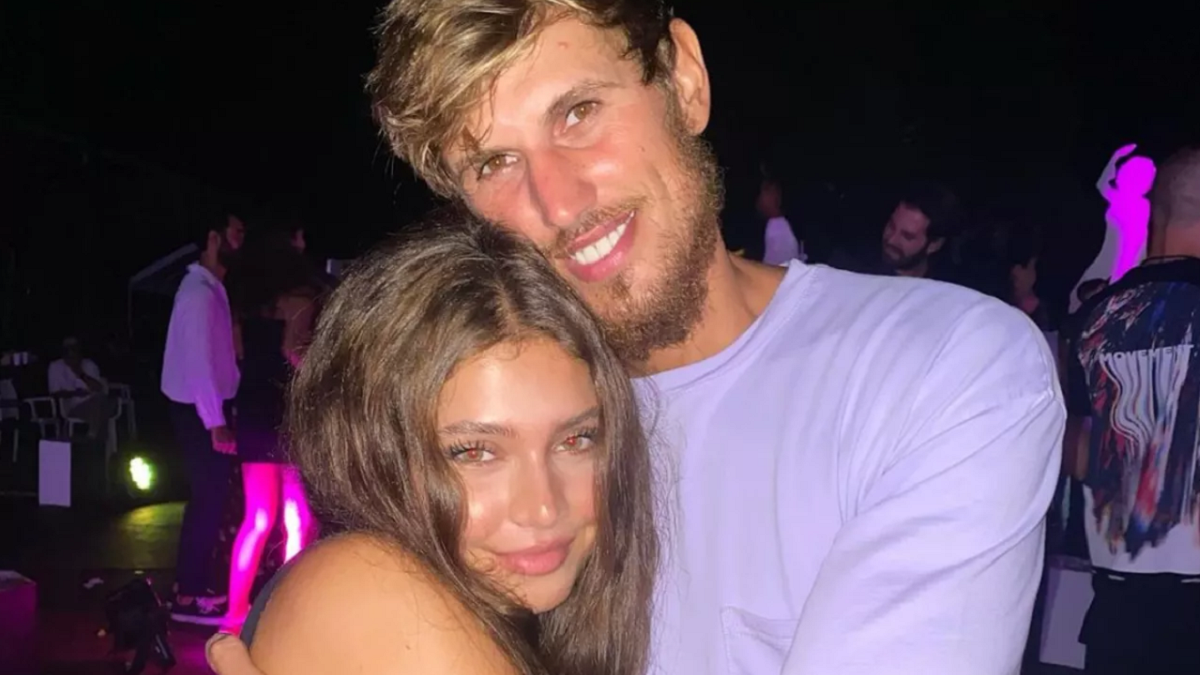 Imagine Stire Au făcut dezvăluirea în direct! Ce făceau Alex Delea și Elena Chiriac, pe ascuns, la Survivor România 2022 | 2review.ro