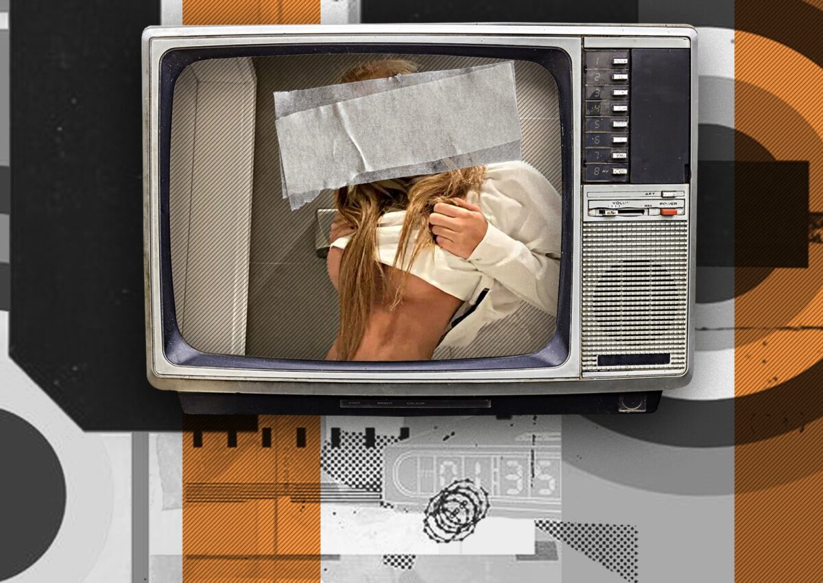 Imagine Stire Încă o achiziție pentru show-ul din toamnă, ”Sunt celebru, scoate-mă de aici!” PRO TV a semnat cu cea mai controversată blondă din showbiz | 2review.ro