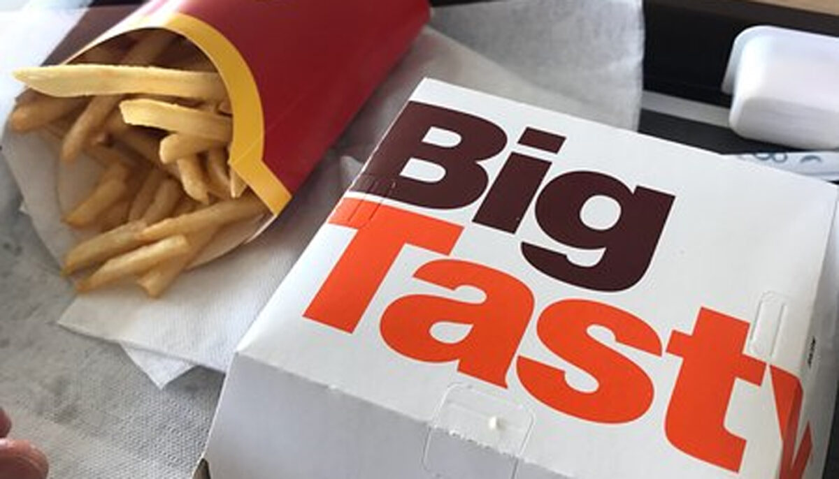 Nu este un banc! De necrezut ce a primit o femeie care a comandat un burger Big Tasty la McDonald’s