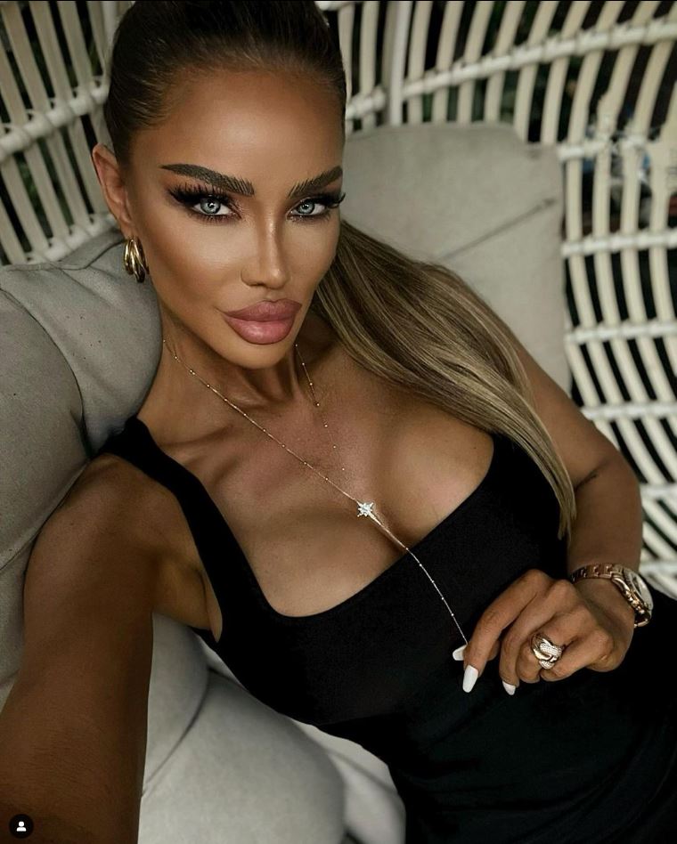 Bianca Drăgușanu a recunoscut că poartă perucă. Motivul inedit pentru care își ascunde părul natural