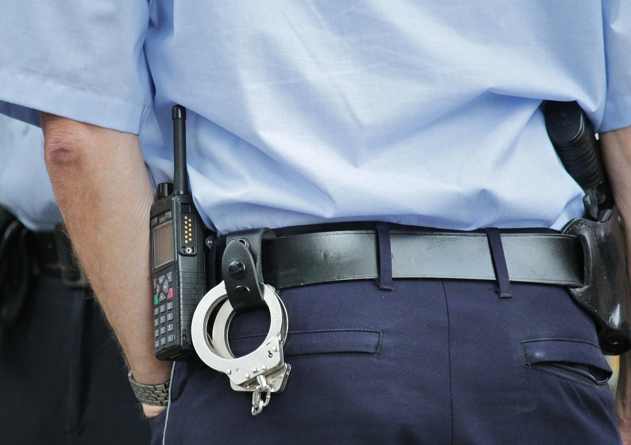 Ofițer de poliție. Sursă foto: Pixabay