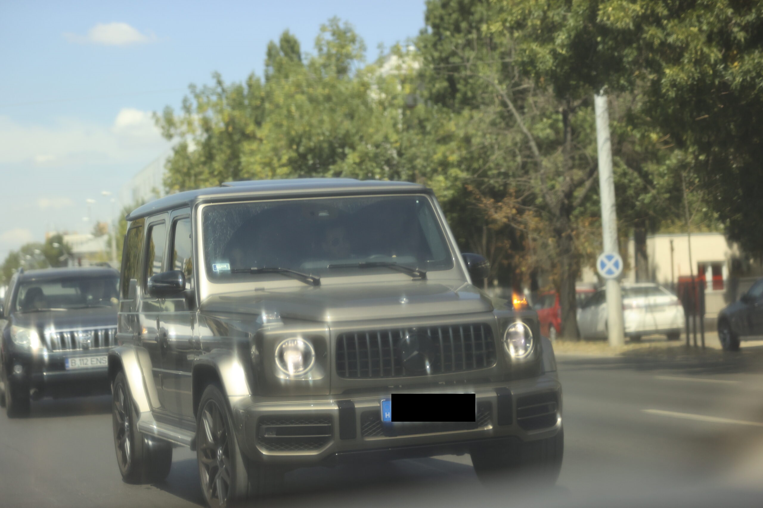 Gina și Moldoveanul, împreună în atractivul G Class (Foto: CANCAN.RO)