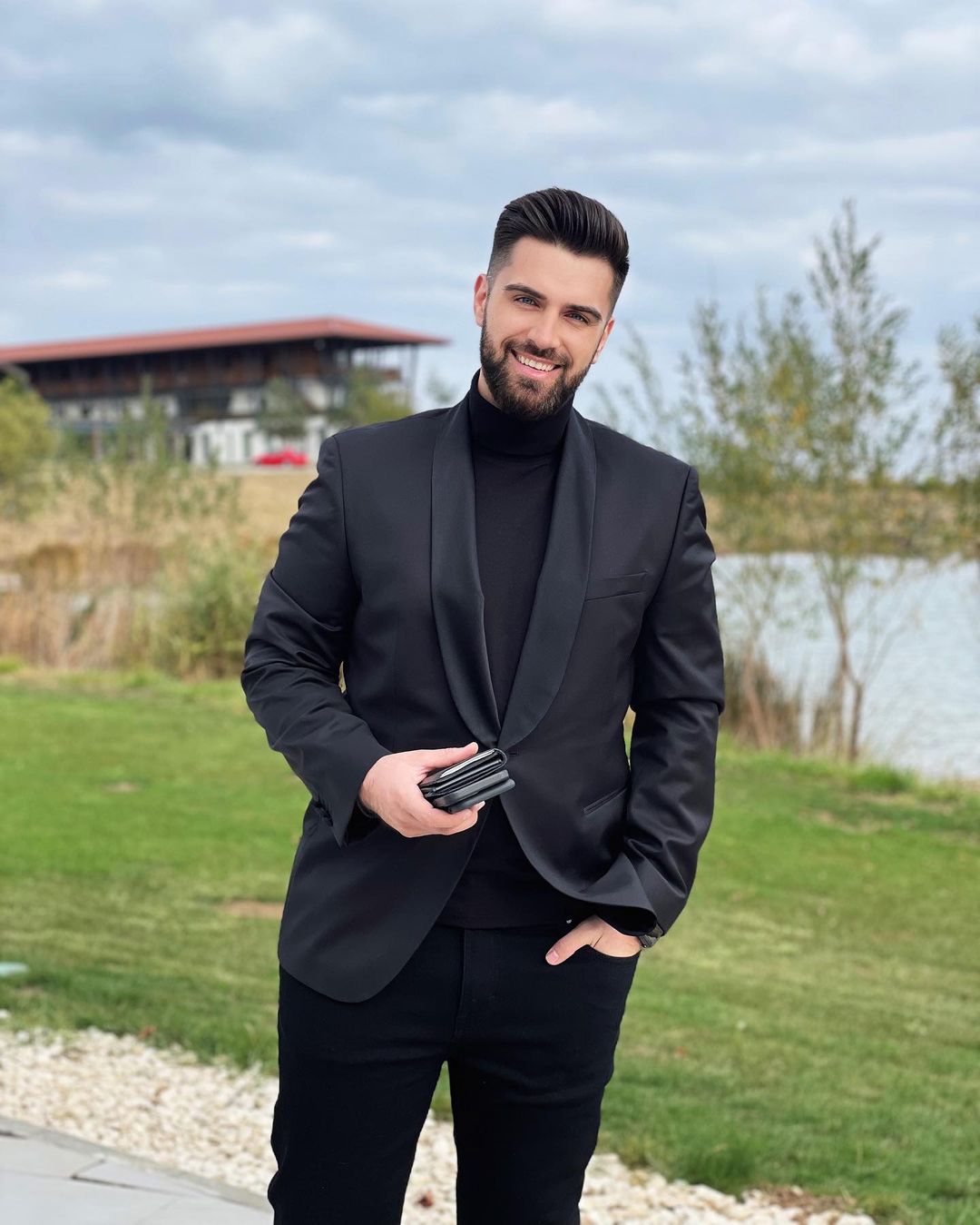 Alex Leonte ar fi mizat pe banii lui Theo Rose / (Sursa: Instagram)