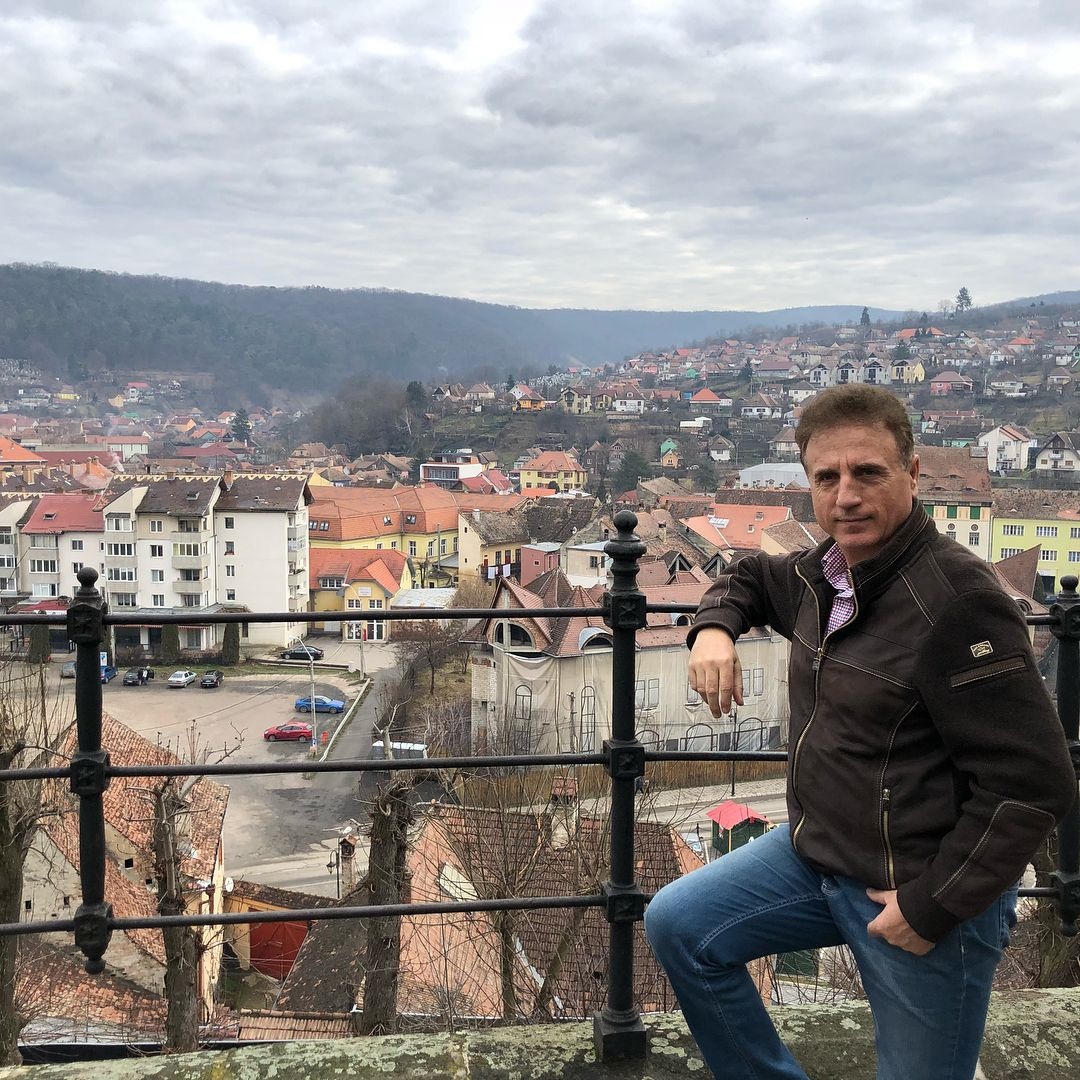 Constantin Enceanu le este și acum recunoscător bunicilor lui (Foto: Instagram)