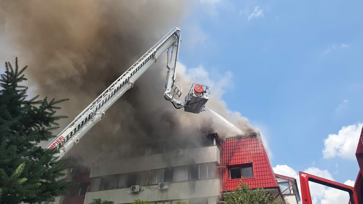 Incendiu în Popești-Leordeni. A fost emis mesaj Ro-Alert din cauza fumului!