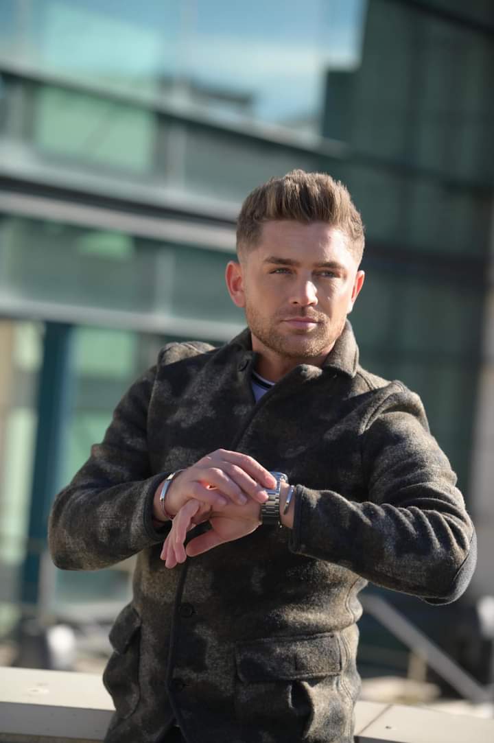 Fotbalistul Costin Gheorghe, fratele cântăreței Elena Gheorghe