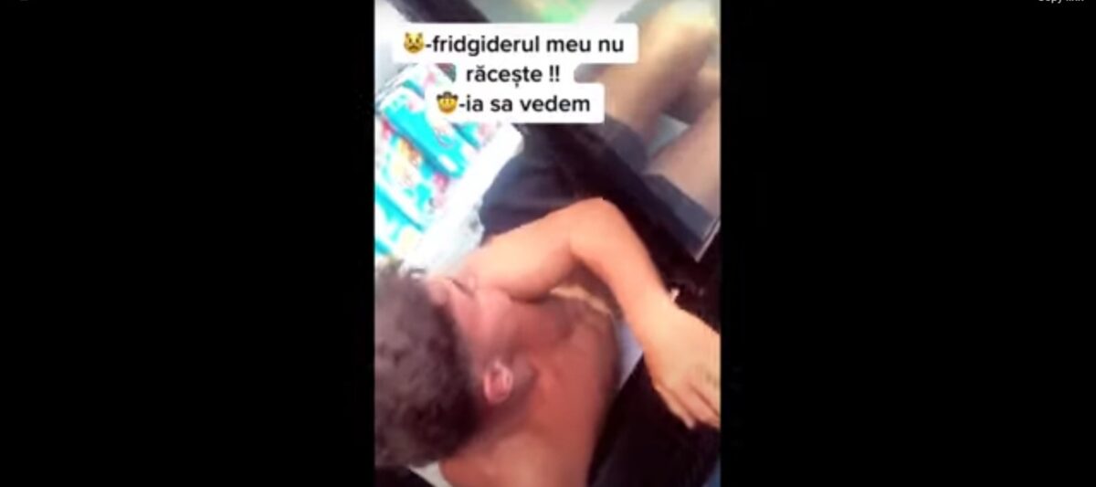Nu e glumă! Un turist s-a băgat în frigiderul cu băuturi ca să se răcorească