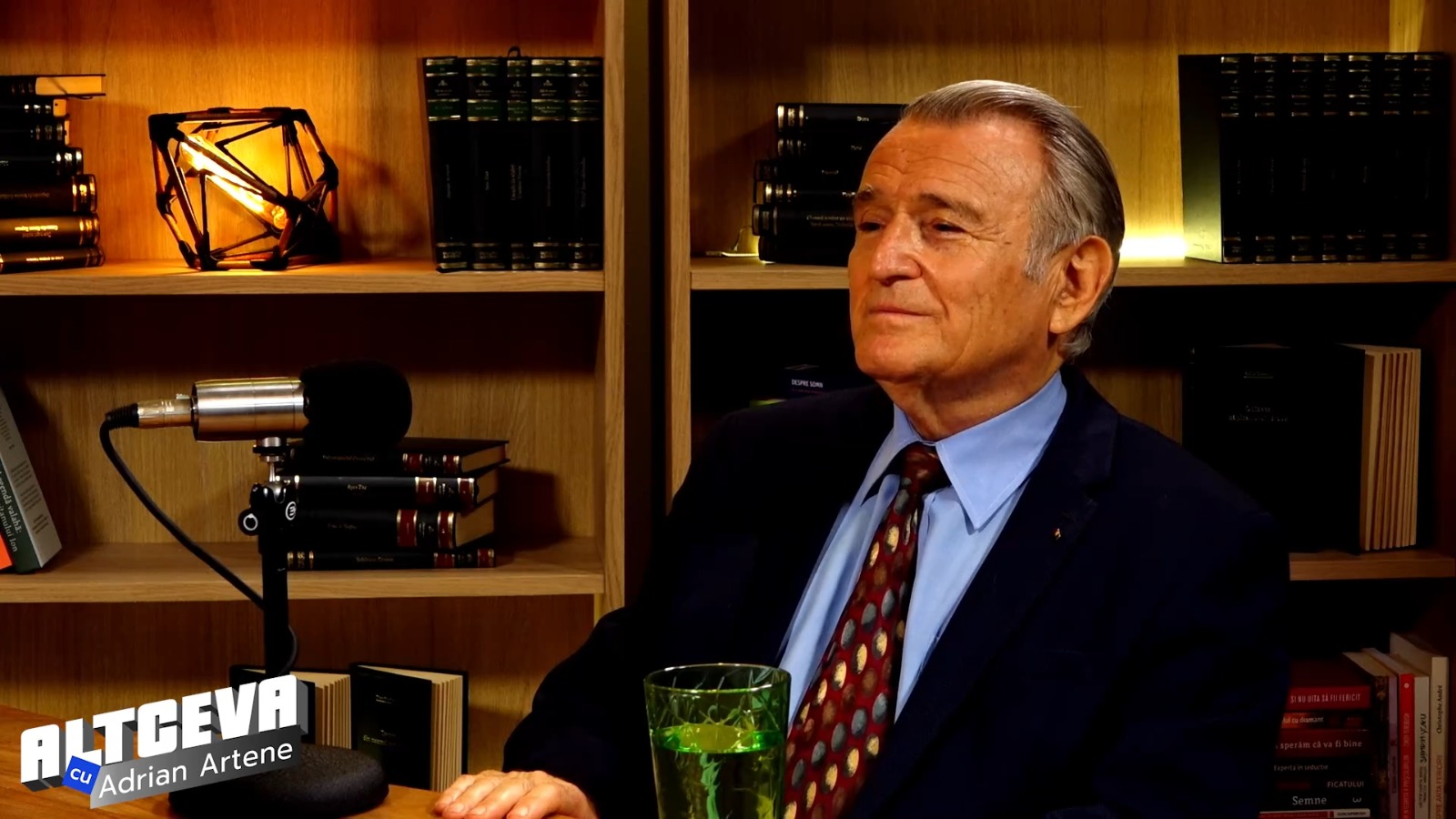 Medicul și specialistul în nutriție a tras un semn de alarmă cu privire la consumul de pâine și făină albă / (Foto: captură ecran)