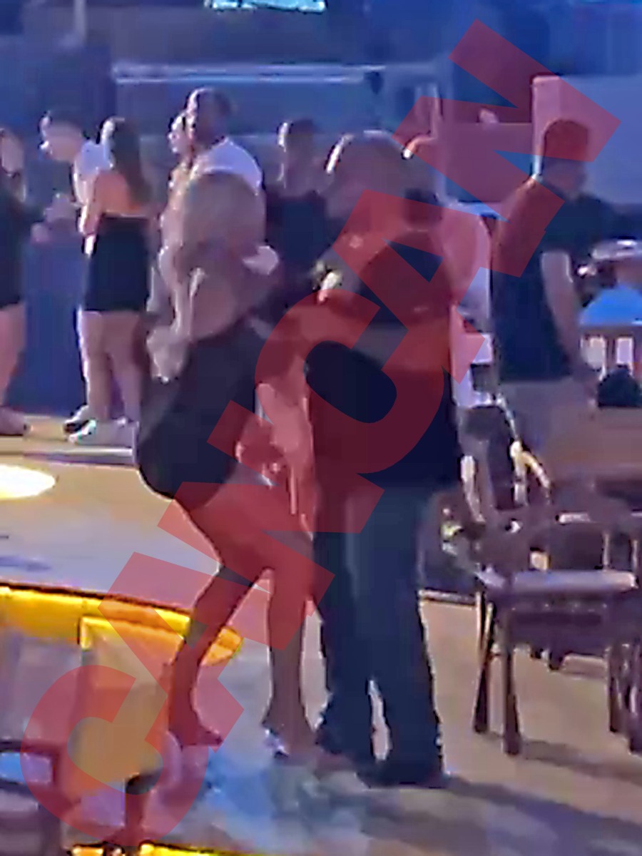 Dansul Nadiei este show interzis minorilor