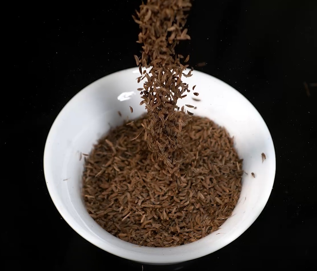 Chimenul are o mulțime de proprietăți pe care nu toată lumea le cunoaște (Foto: captură video)