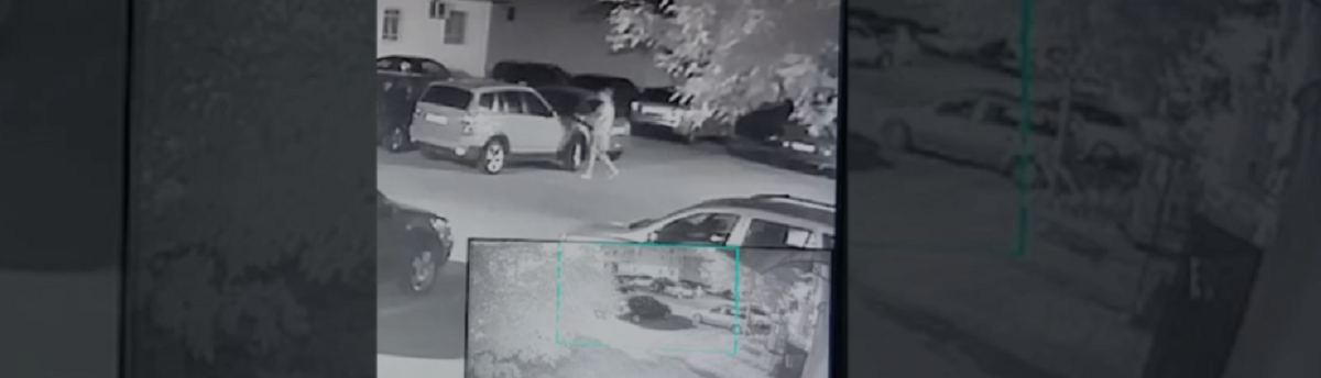 Un bărbat a fost surprins în timp ce incendia o mașină parcată pe străzile din Drobeta Turnu Severin