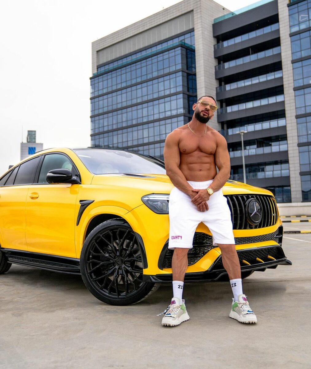 Imagine Stire Ce sacrificiu a putut să facă Dorian Popa ca să-și cumpere Lamborghiniul: „Am renunţat un pic la cheltuielile exorbitante” | 2review.ro