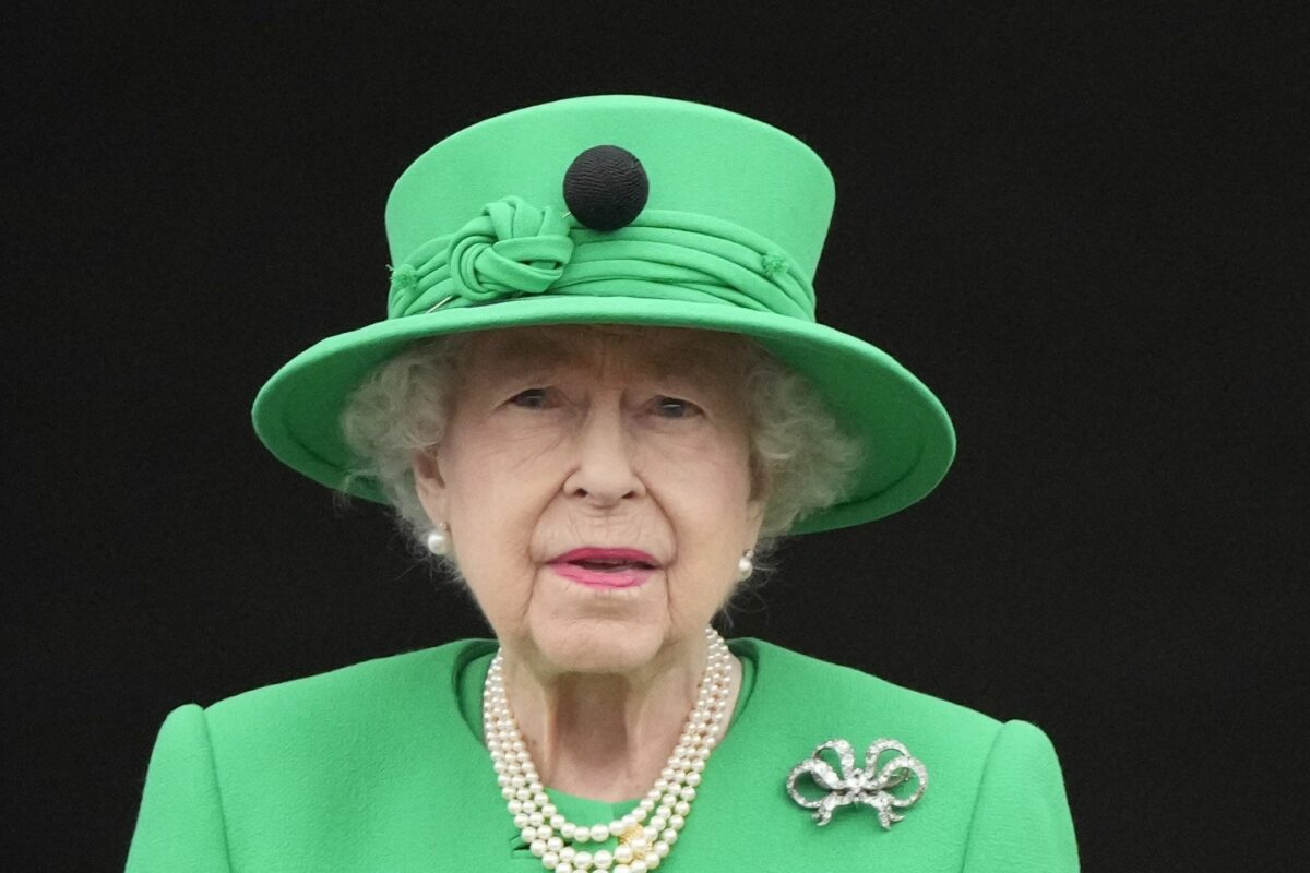 Regina Elisabeta a II-a a lăsat o scrisoare, înainte de moarte. Poate fi deschisă abia în anul 2085! Cui i se adresează