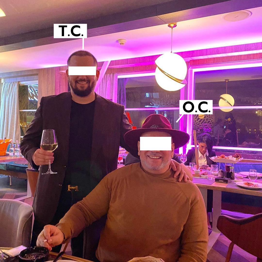 Sărsăilă și fiul său, T.C., foarte mândri unul de celălalt (Foto: Instagram)