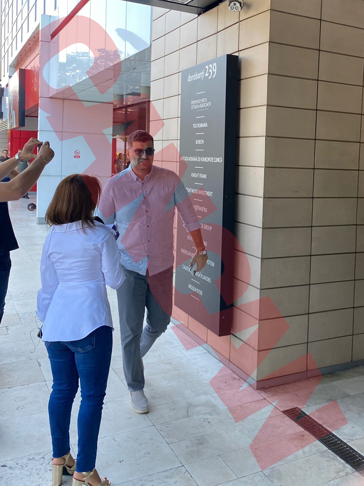 Toni Iuruc a ajuns la avocați, pentru divorț (Foto: CANCAN.RO)