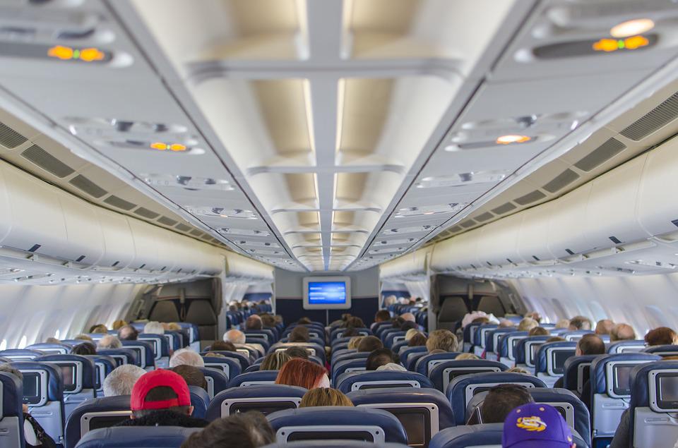 Anunțul făcut de compania Blue Air. Când se vor relua, de fapt, zborurile