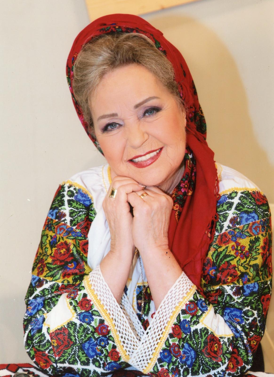 Mioara Velicu regretă și acum că nu s-a îmbrăcat în rochie de mireasă (Foto: Facebook)