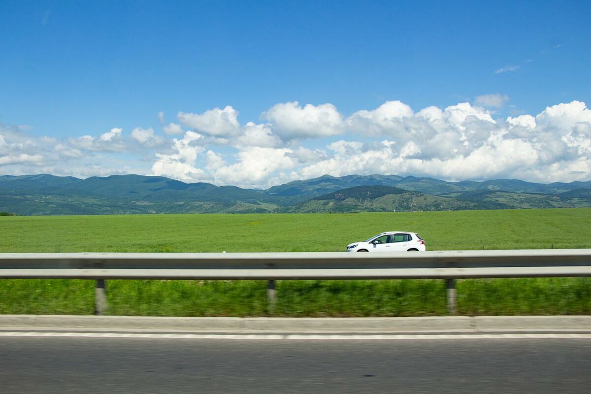 Veste peste români! Se construiește o nouă autostradă. Va avea 49 de tuneluri și va trece prin munți