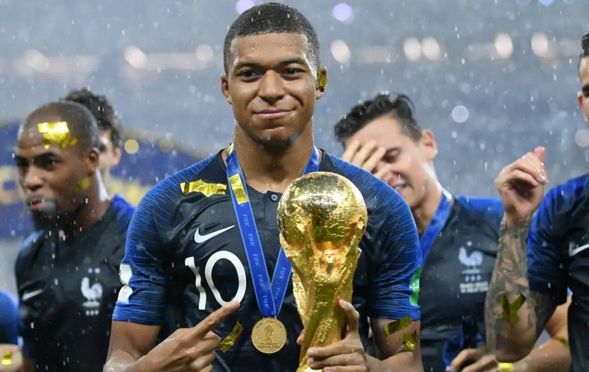 (P) Cine va câștiga Campionatul Mondial de Fotbal din Qatar?