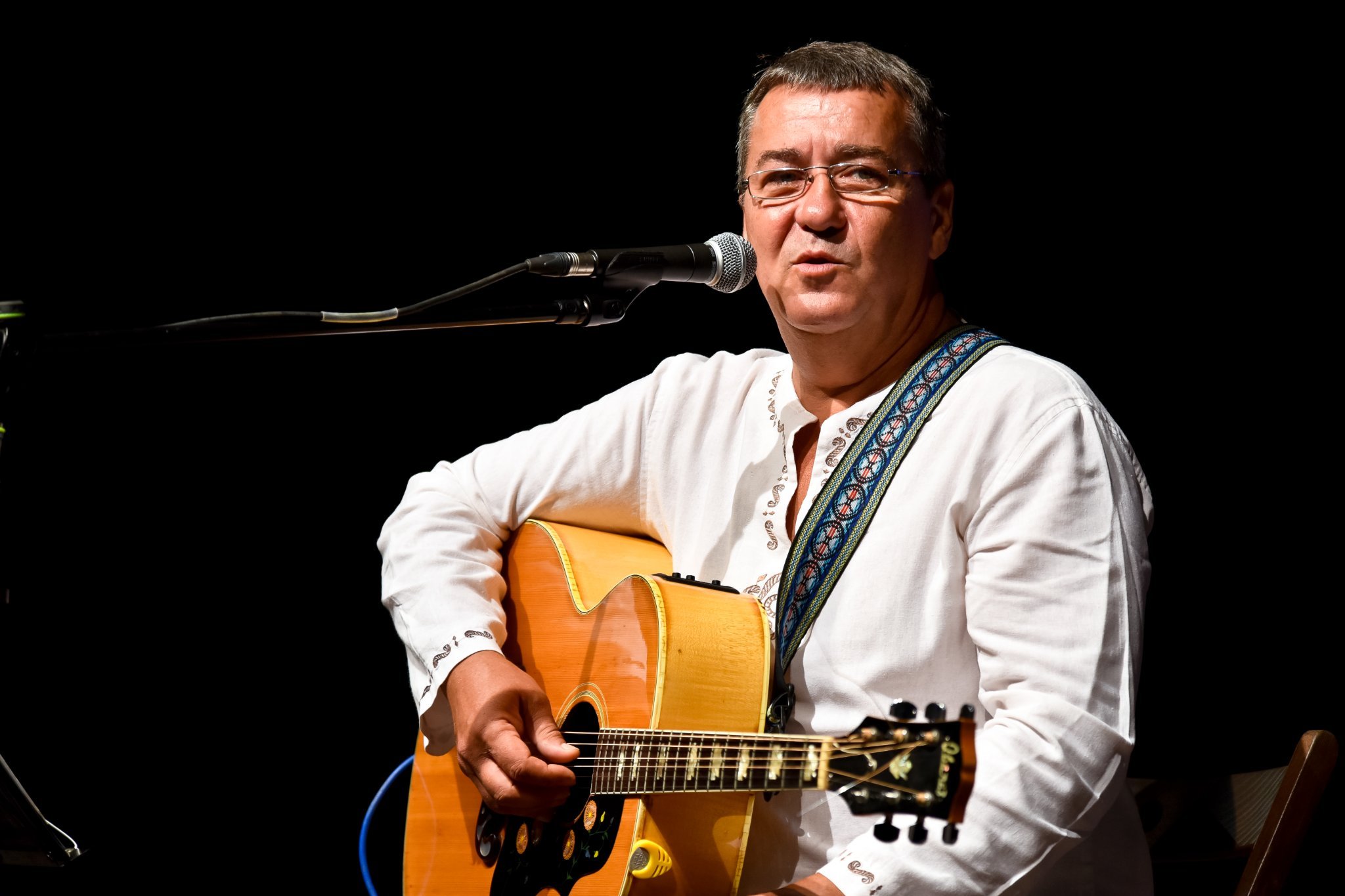 Florin Chilian a făcut o radiografie a muzicii românești: „Se scot niște piese care ajung să anuleze sensul cuvintelor”