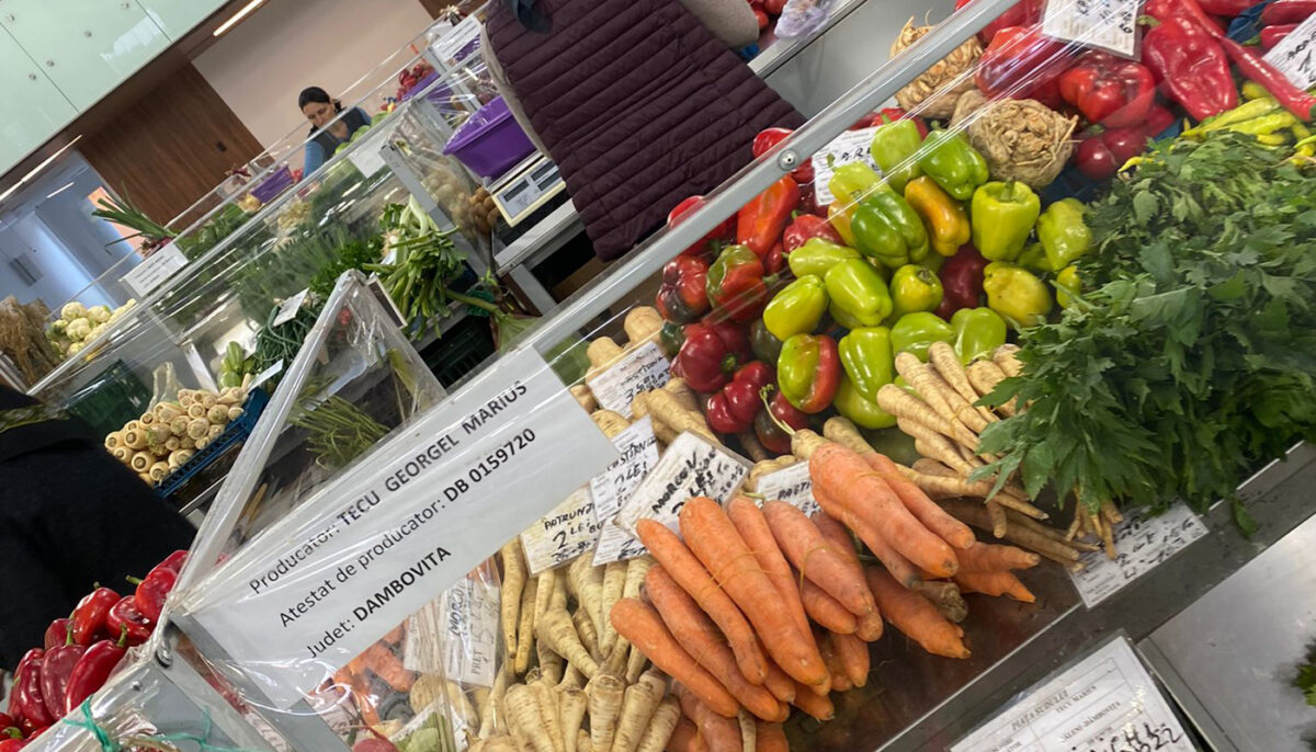 Alimentul nelipsit de pe masa românilor al cărui preț s-a triplat în ultimele zile! Costă 20 de lei/kg în piața Mihalache din București