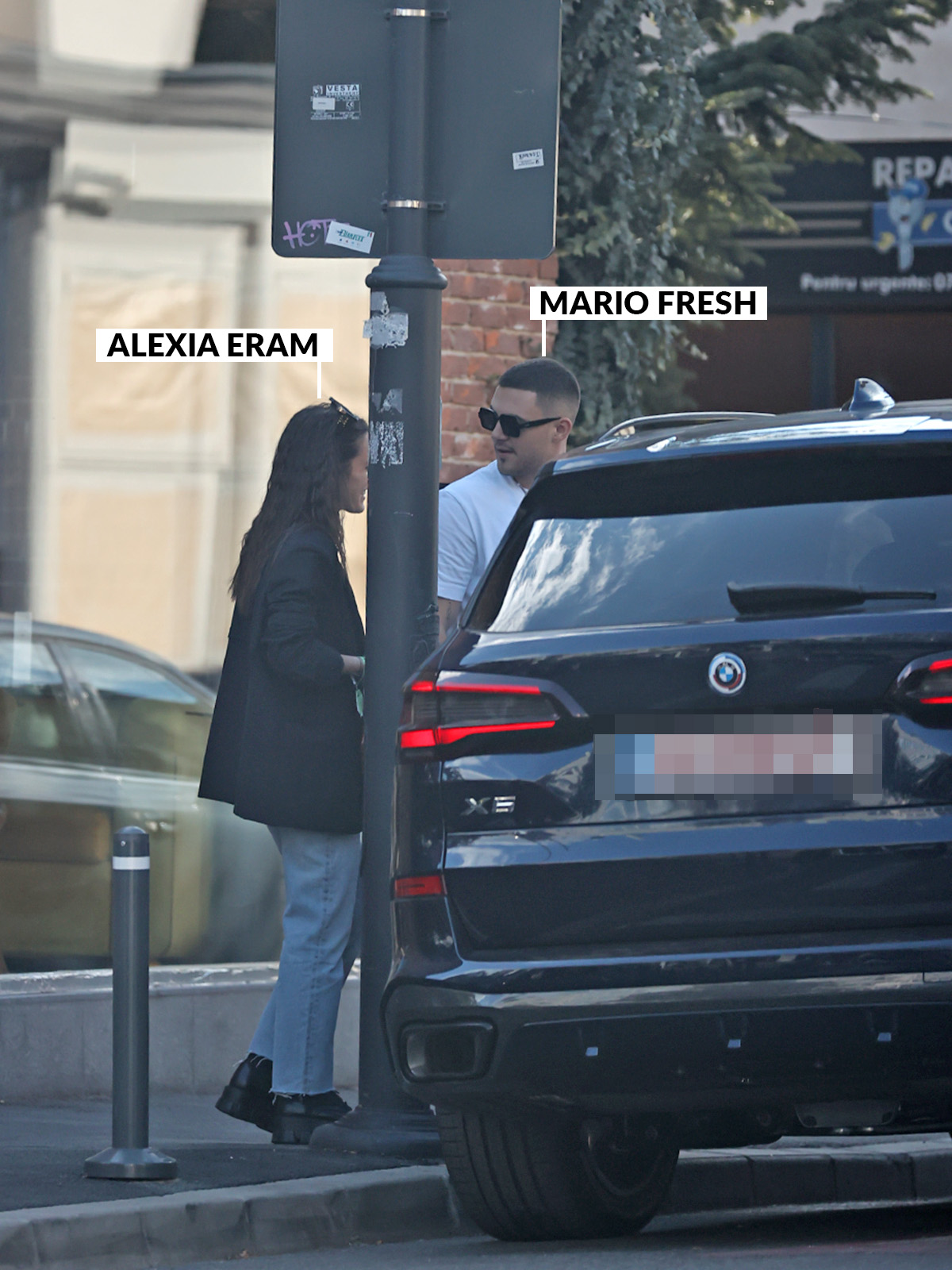 Alexia Eram și Mario Fresh ajung la noul bolid al cântărețului / (Sursa: CANCAN.RO)