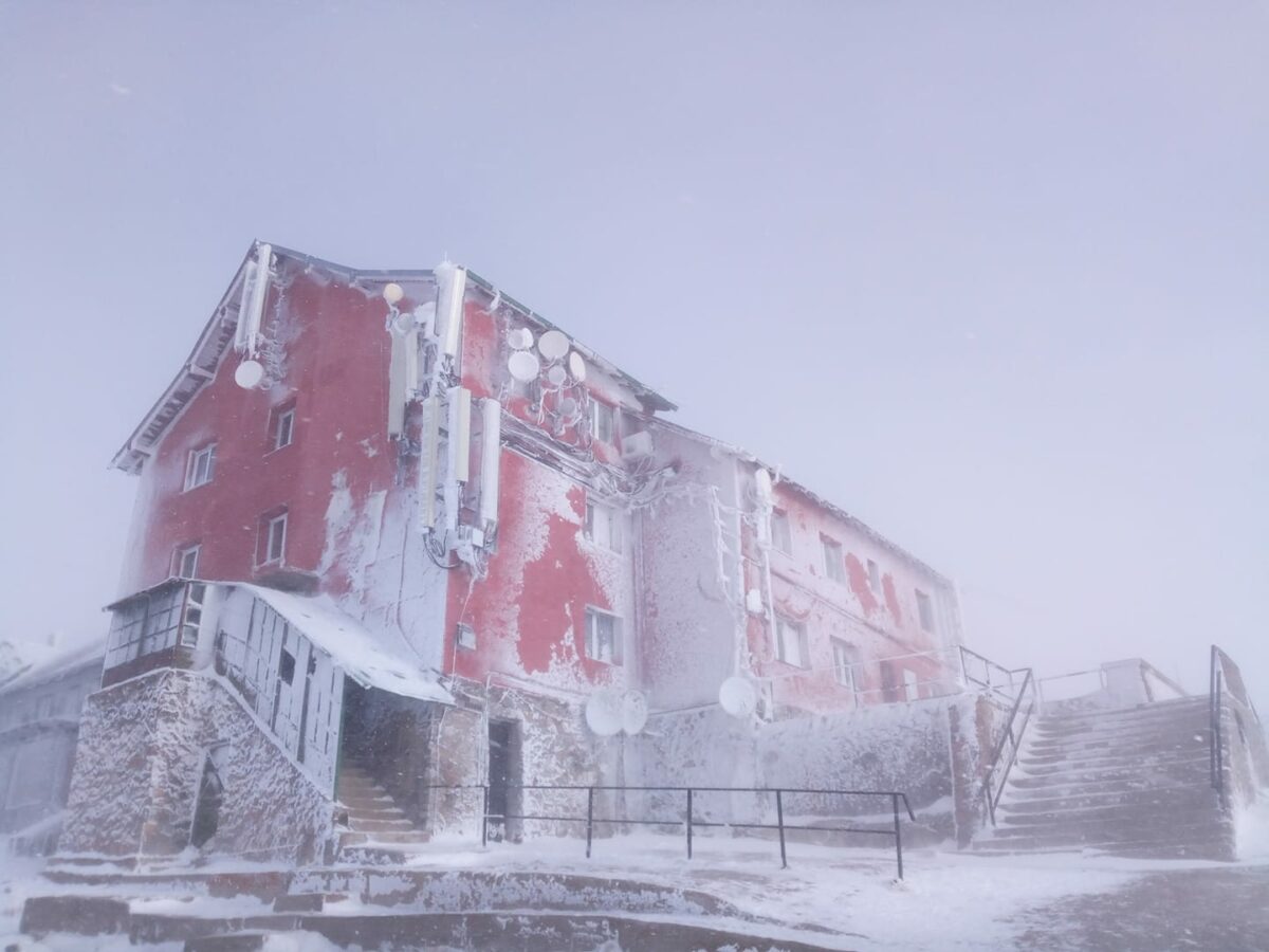 Cabana Babele din masivul Bucegi, scoasă la vânzare! Suma exorbitantă care se cere
