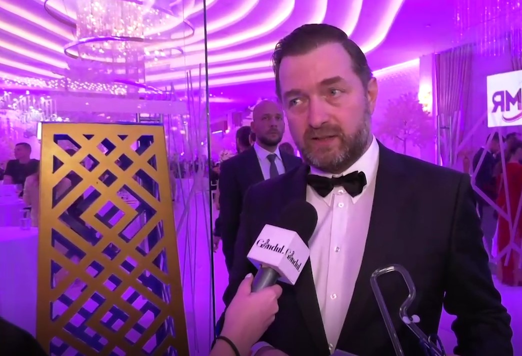 Imagine Stire Premiile Radar de Media 2022: Adrian Artene, directorul editorial al trustului Gândul, a câștigat premiul special pentru cel mai bun editorial din presa scrisă | 2review.ro