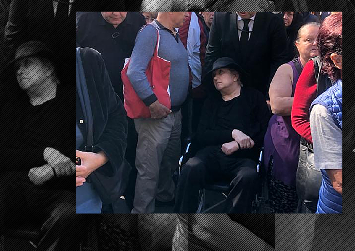 Imagini copleșitoare la funeraliile lui Alexandru Arșinel. Soția ...