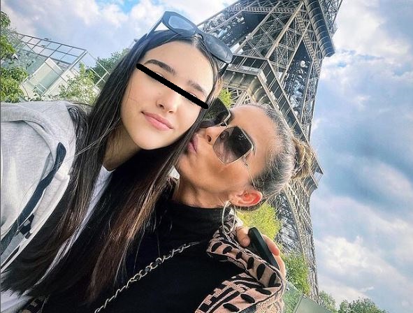 Imagine Stire Denisa Nechifor a trecut prin clipe de groază. Fiica ei s-a aflat în clădirea care a luat foc pe Șoseaua Nordului seara trecută | 2review.ro