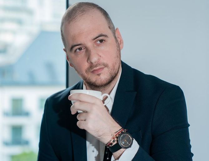 Imagine Stire Andrei Ciobanu, „probleme” cu o chelneriţă, după ce a cerut un espresso: „Fi-v-ar figurile ale d%£^u” | 2review.ro