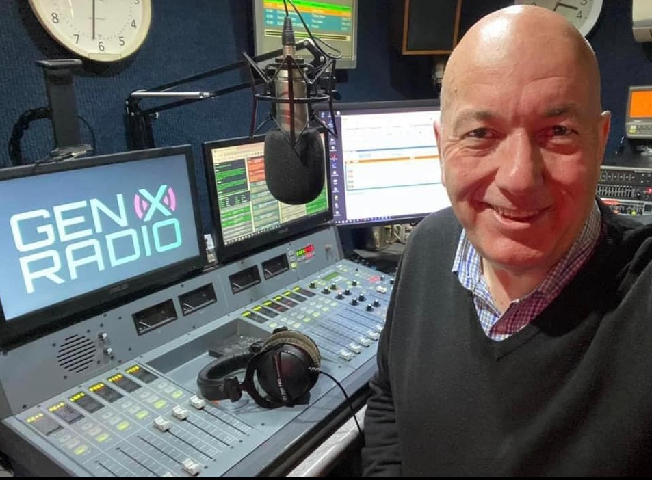 Omul de radio Tim Gough a murit, după ce a făcut infarct. Bărbatul de 55 de ani prezenta o emisiune, în direct, când s-a produs tragedia