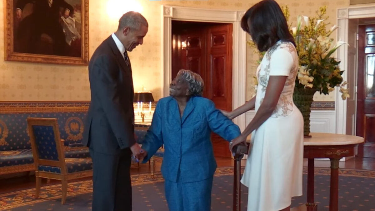 Imagine Stire Doliu pentru Barack Obama. Celebritatea de la Casa Albă a murit | 2review.ro