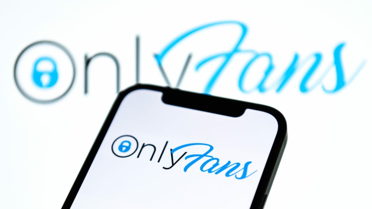 Ce este OnlyFans, cum funcționează și cum poți câștiga bani lucrând de acasă