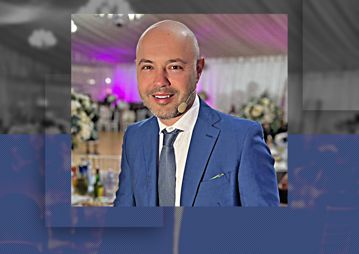 Imagine Stire Mitoșeru face banii la ball-room! Prezentatorul lăsat fără emisiunea ”Se strigă darul”, de la Kanal D, a găsit soluția | 2review.ro