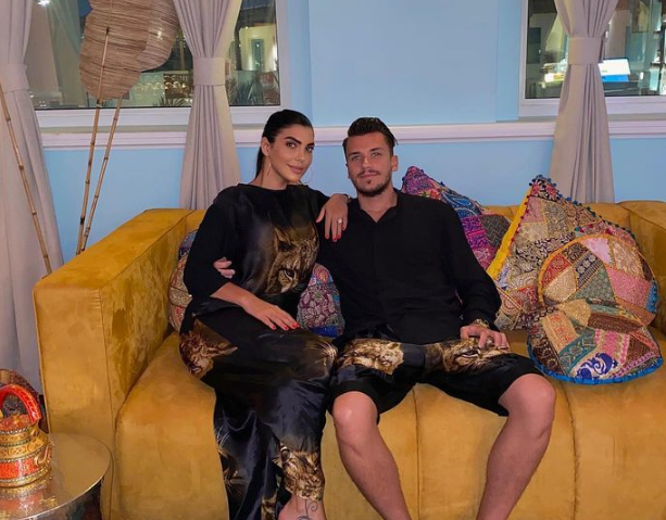 Imagine Stire Andreea Tonciu, adevărul despre căsnicia ei. Bruneta și Daniel Niculescu au fost la un pas de divorț | 2review.ro